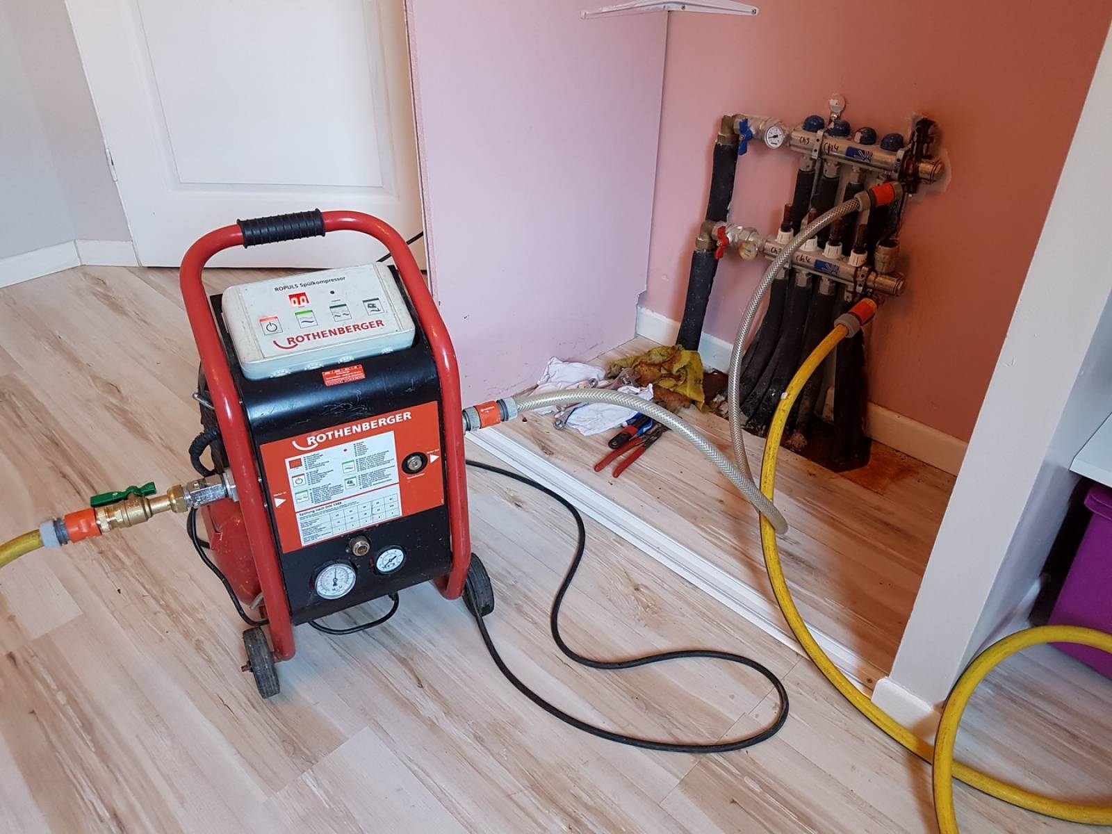 Ataşehir Yenişehir Vaillant Hermetik Şofben Kombi Bakımı